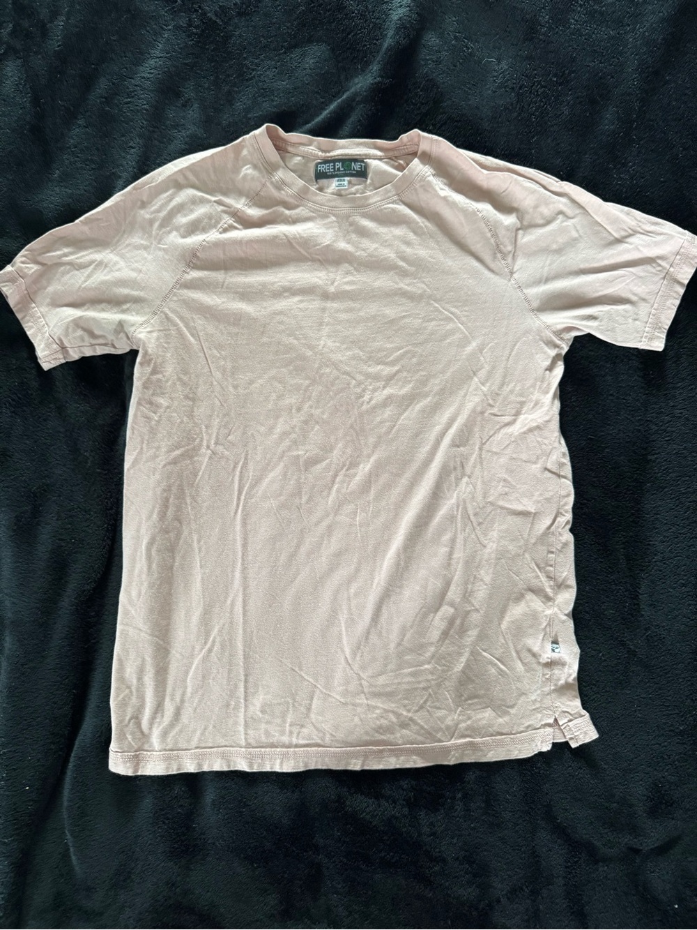 Free Planet Men’s Short Sleeve Crewneck T‑Shirt in Pale Pink